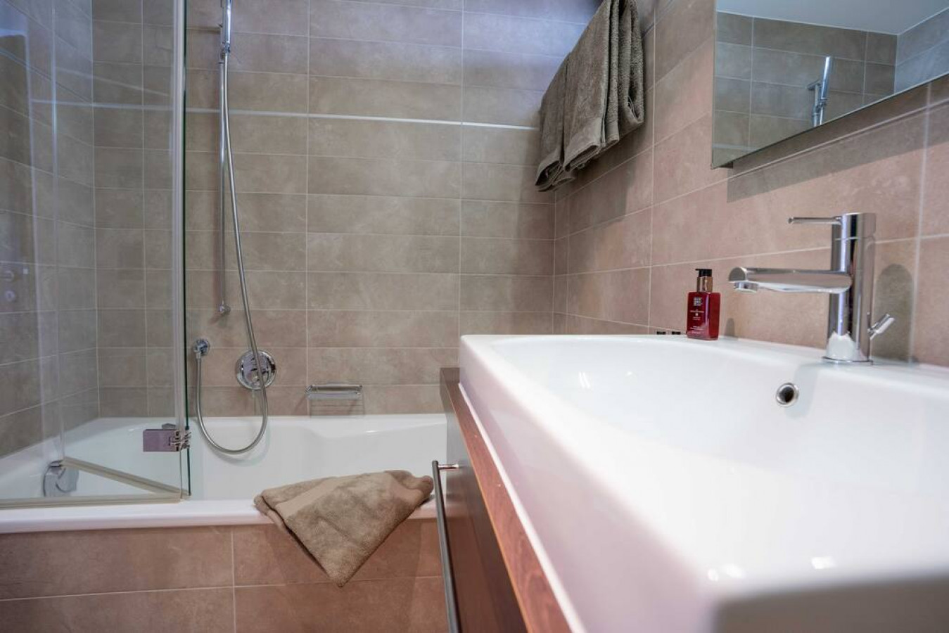 Denali Apartment by HomeFlow Zermatt – Foto 15