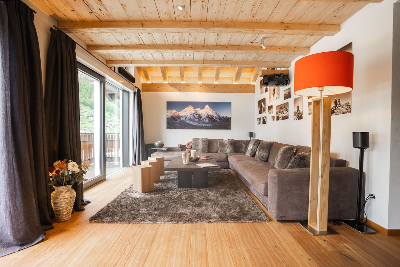 Akelei Penthouse by HomeFlow Zermatt