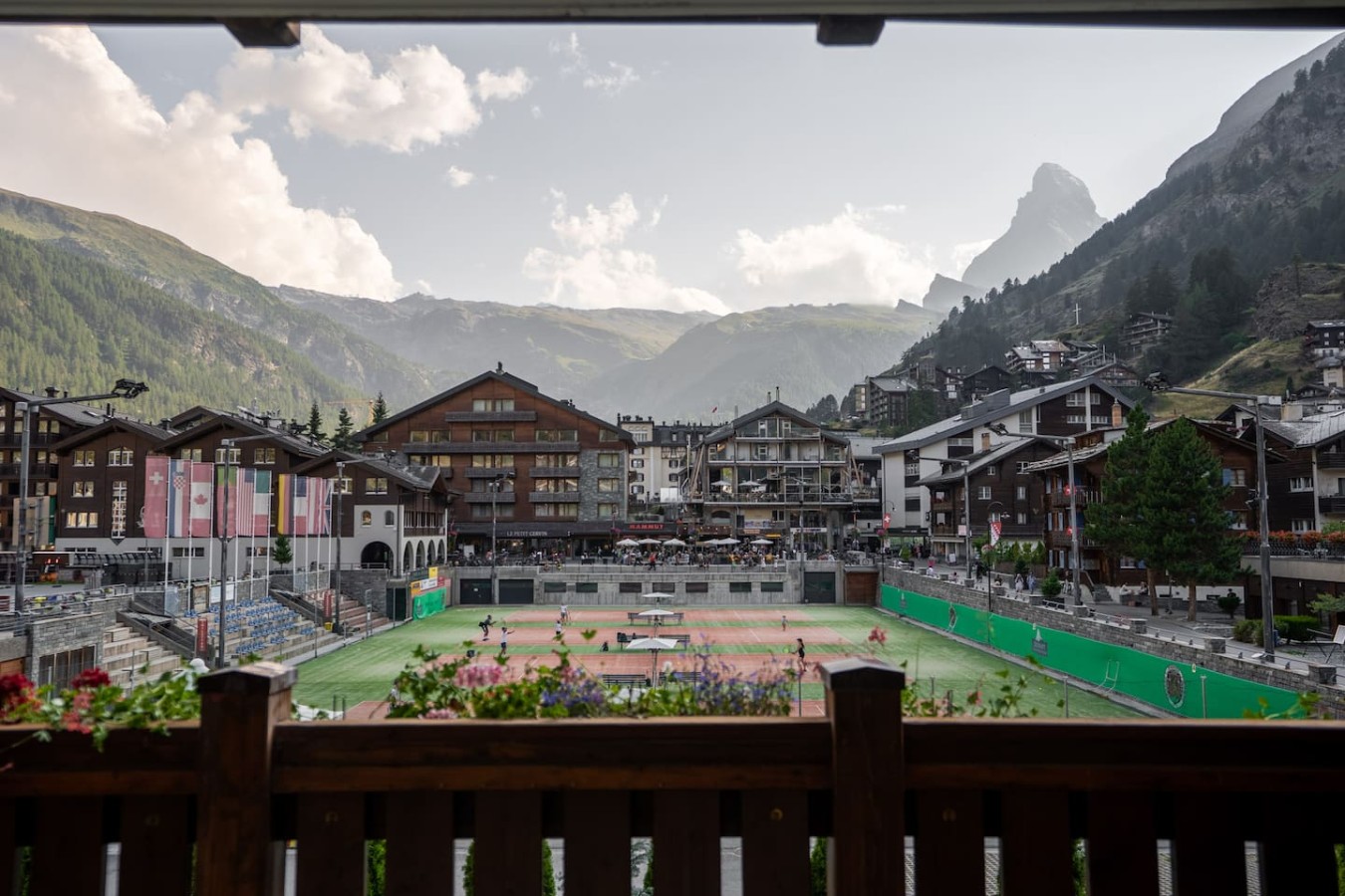 Whymper Apartment by HomeFlow Zermatt – Foto 37