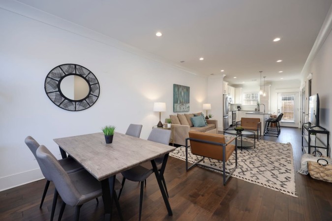 Big & Spacious Townhome | Modern + Affordable