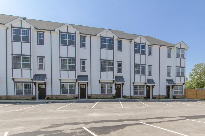 Group Perfect | Central Location + Private Hot Tub