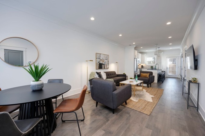 Modern Comfort | 10 Min to Broadway + Sleeps 10