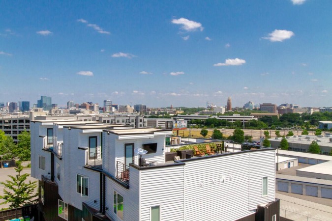 West Nashville Oasis | Rooftop Views | Prime Area