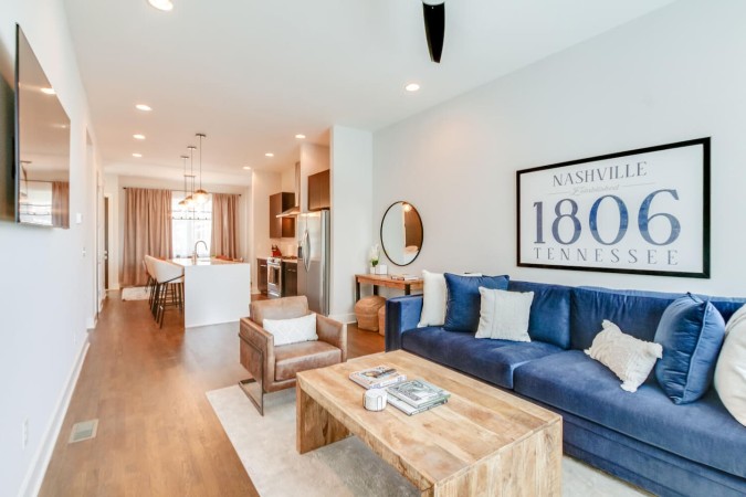 West Nashville Oasis | Rooftop Views | Prime Area