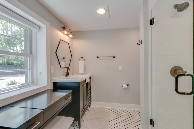 Bright And Airy-Historic Franklin Quadplex