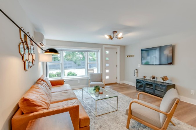Bright And Airy-Historic Franklin Quadplex