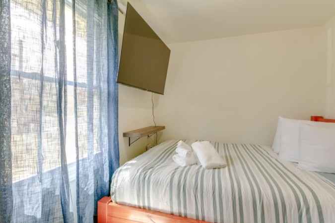 Gulch Gem | Central & Cozy | Walkable to The Gulch