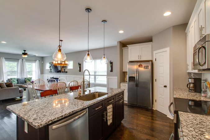 Large Home Downtown | Spacious & Comfy