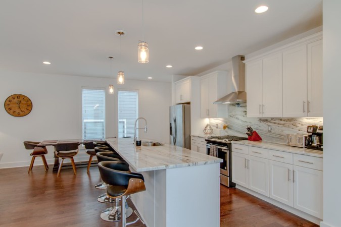 Modern Retreat | Rooftop Lounge | Germantown Gem