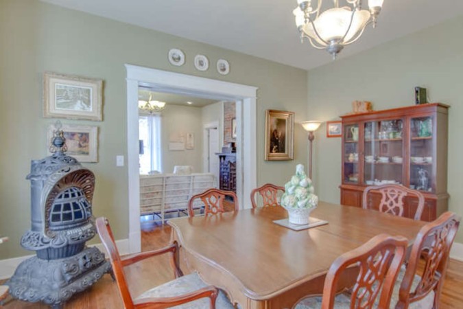Vanderbilt Charmer off 21st | Walkable & Spacious