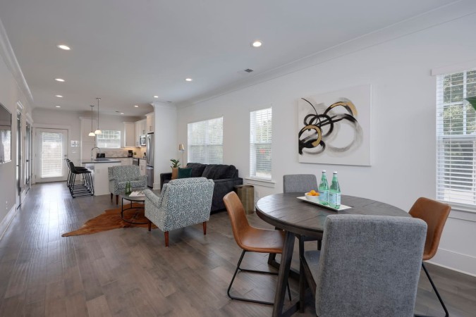 Affordable Comfort | Prime Townhome Near Broadway
