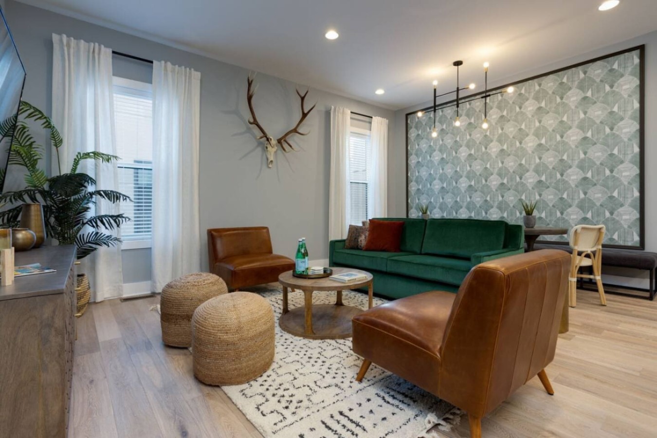 Luxury Downtown Townhome - Elevated Skyline Views