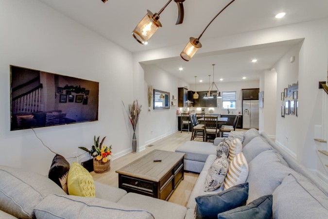Gated Luxury | Prime Location | Ideal for Groups