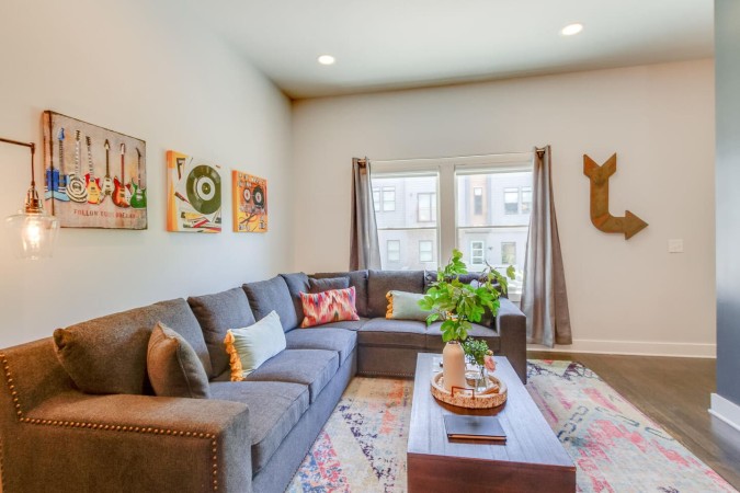 Music City Hangout | Rooftop Views + Game Room