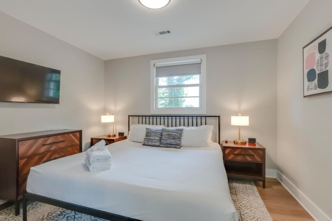 Historic Franklin Gem | Cozy Charm