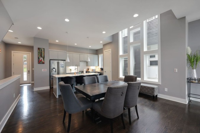 Southside Extraordinaire | Near The Gulch