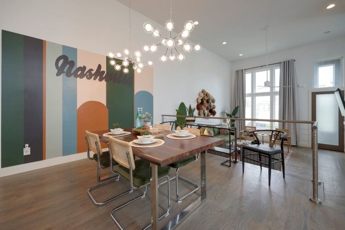 Stunning West End Home - Walkable Area