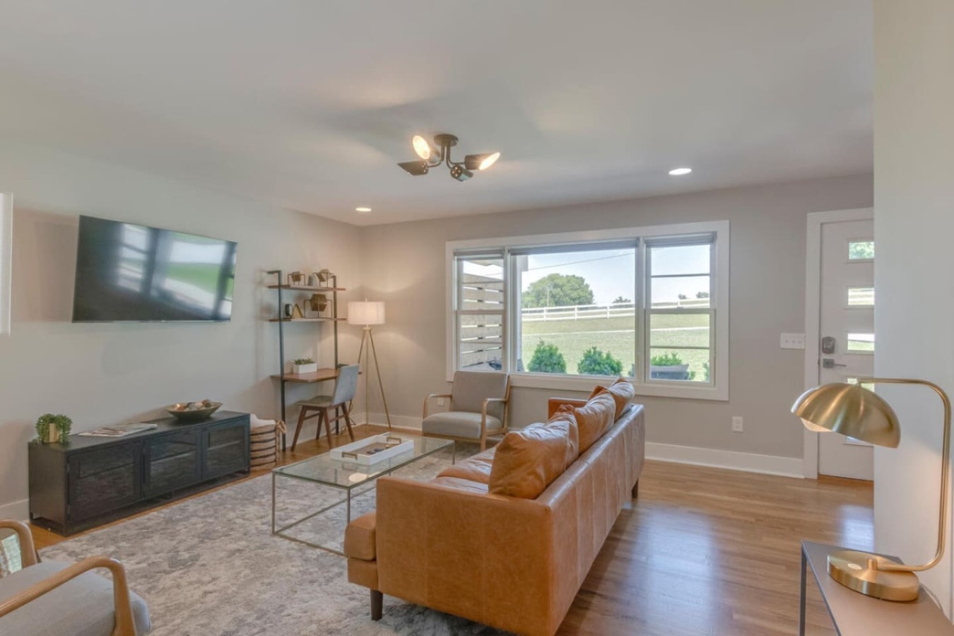 Countryside Charmer | Steps to Franklin’s Best