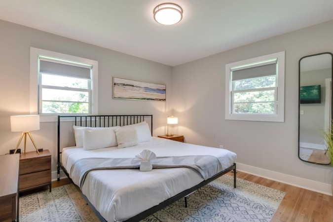 Charming & Cozy | Walk to Historic Franklin