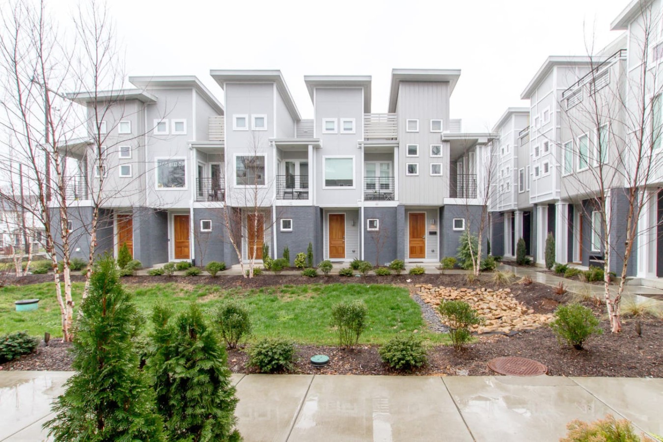 Urban Retreat | Rooftop Views |  Walk to Downtown