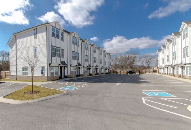Lovely Townhome | Modern Design + Great Location