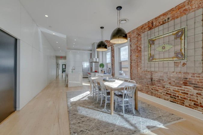 Meyer Loft | Iconic & Historic | Walkable Downtown