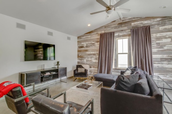 Wedgewood Retreat | Spacious | Central Location