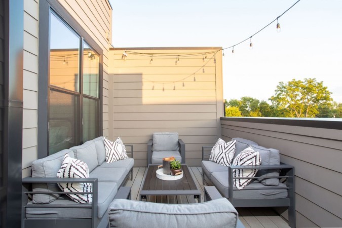Skyline Views | Private Terrace & Prime Location