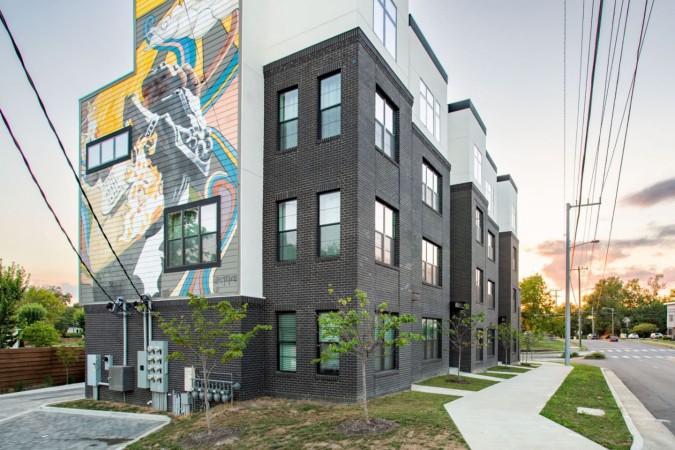 Skyline Views | Private Terrace & Prime Location