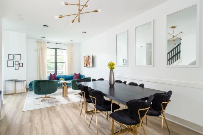 Skyline Views | Private Terrace & Prime Location