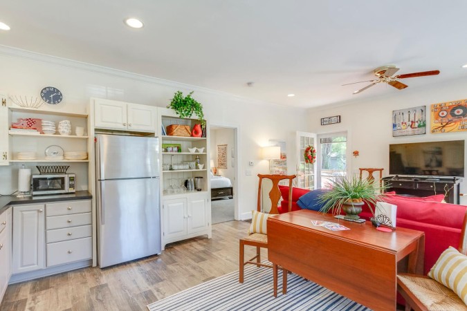 Cozy Green Hills Oasis | Pet-Friendly | Prime Area