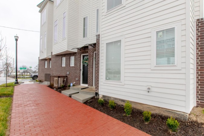 Jazz Junction | 4BRs/7 Beds | 7 Mins to Broadway