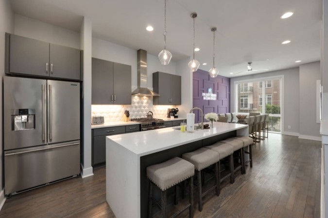 Violet Vogue | West End Gem | Rooftop Luxury