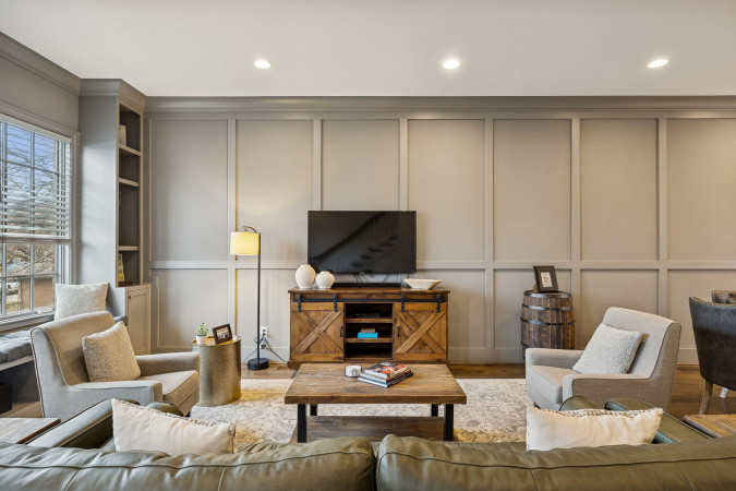 Downtown 3 Story Home | Private Garage + Walk to Geodis Park