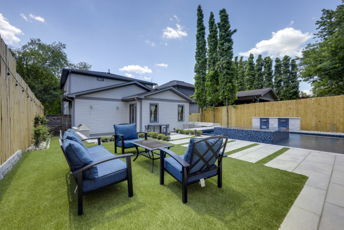 East Nashville | Pool Table & Yard | 30 Day Min