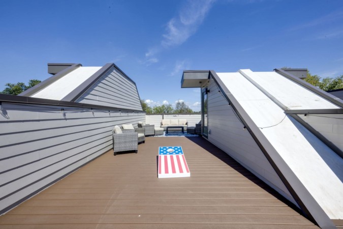 Tennessee Whiskey Townhome | Rooftop Views