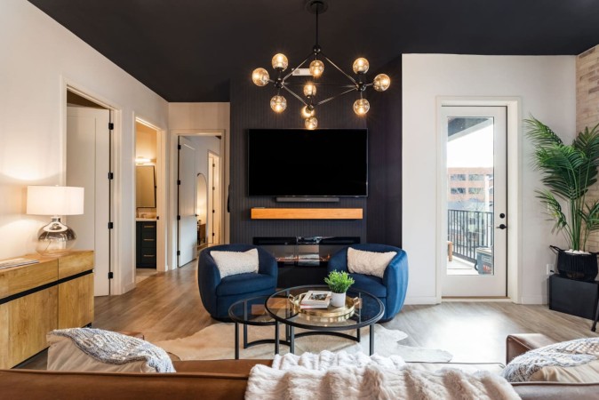 Sophisticated Stay on Nashville's Music Row