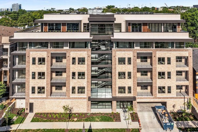 Sophisticated Stay on Nashville's Music Row