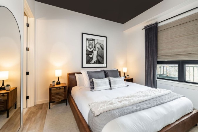 Sophisticated Stay on Nashville's Music Row