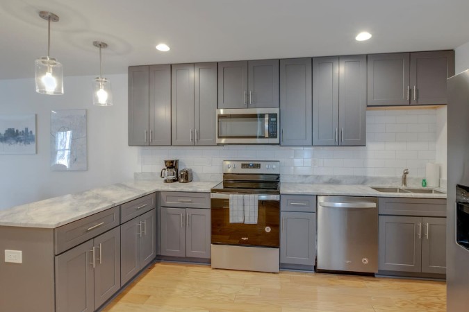 Todd Townhouse - 2BR 2.5BA – Minutes to Broadway