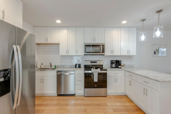 Todd Townhouse – 2 Bedroom– Near City Hotspots