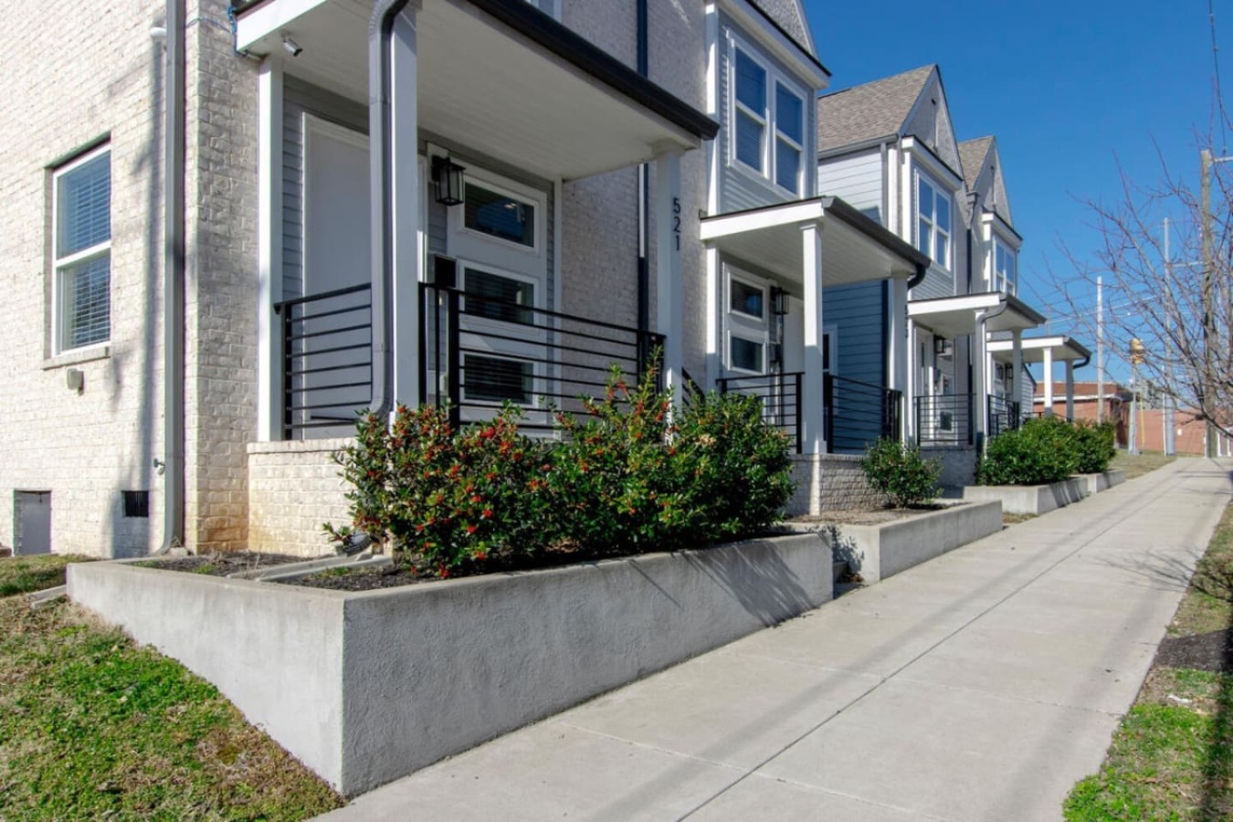 Todd Townhouse- 5 Min to Broadway- 2 Bed 2.5 Bath