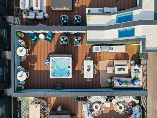The Polo Mansion | Classic Americana + Amenities