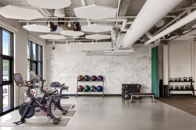Private Wing | 5 BRs + Skyline Views & Gym