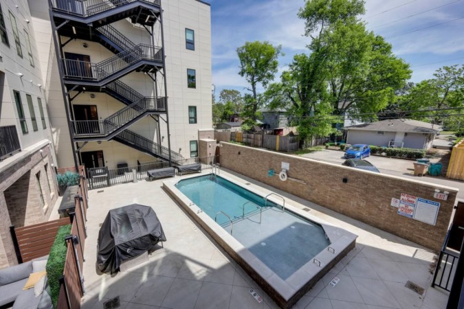 Music Row Vibes | Skyline Rooftop + Pool