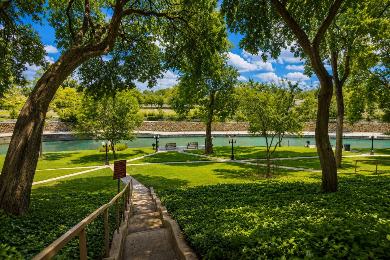 Waterfront Access And Charcoal Grills - Charming Comal River Oasis - New Braunfels, TX