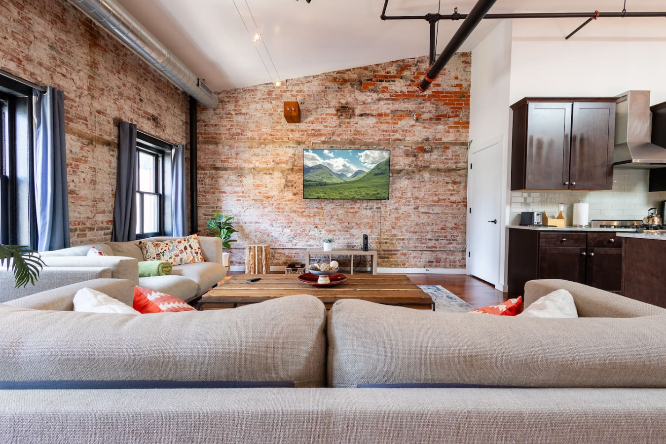 The Heritage Suite | Central Old City Near the Liberty Bell