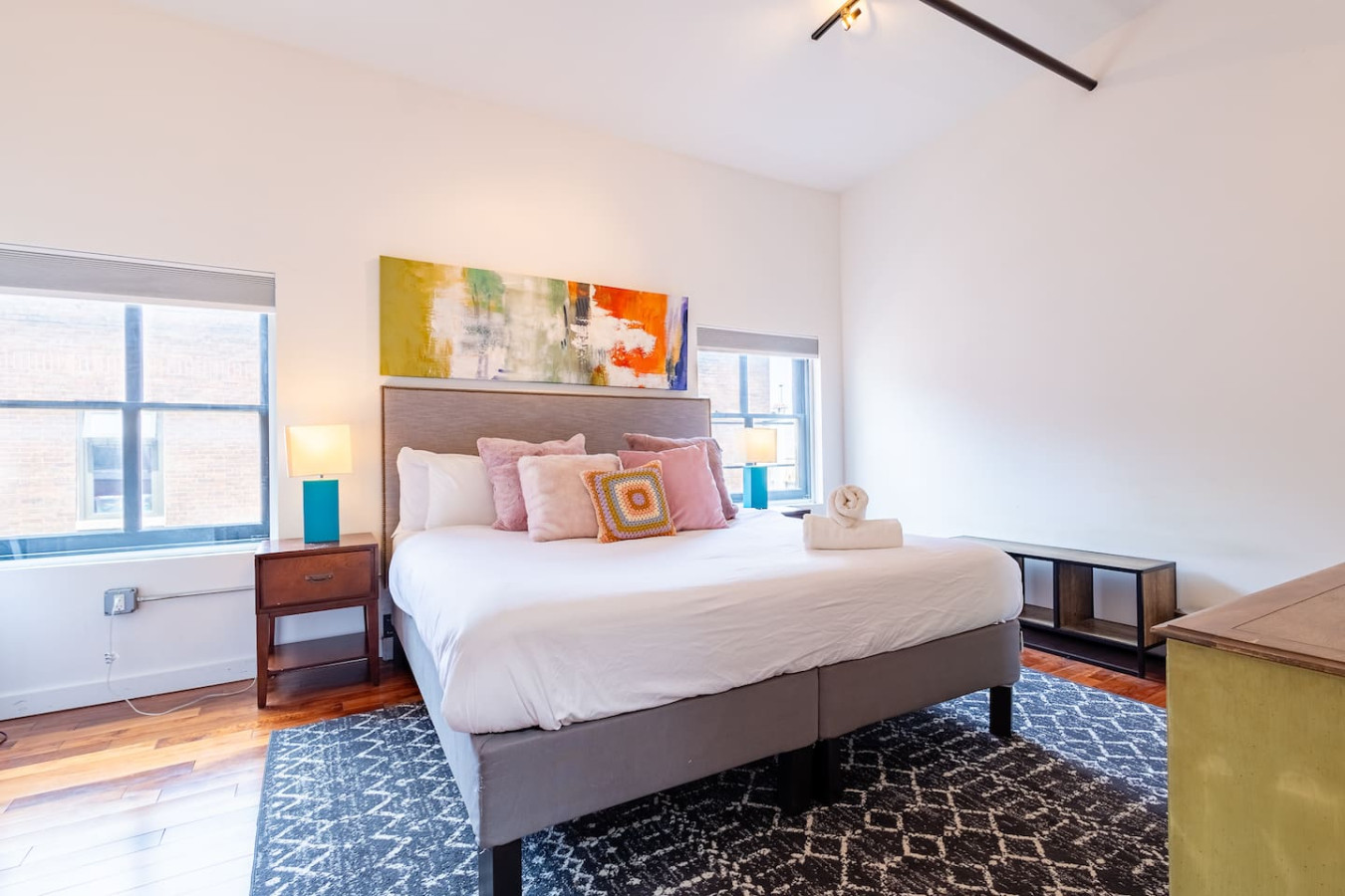 The Heritage Suite | Central Old City Near the Liberty Bell 3