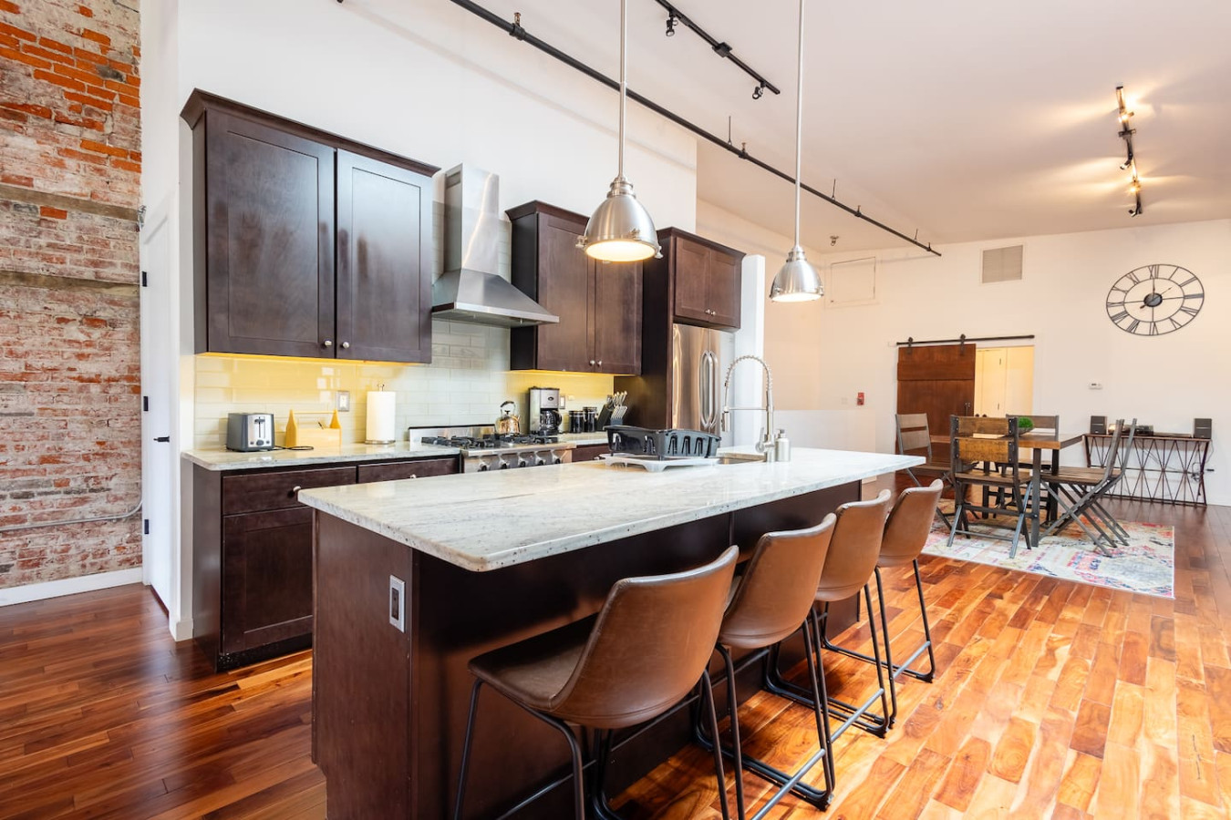 The Heritage Suite | Central Old City Near the Liberty Bell 2