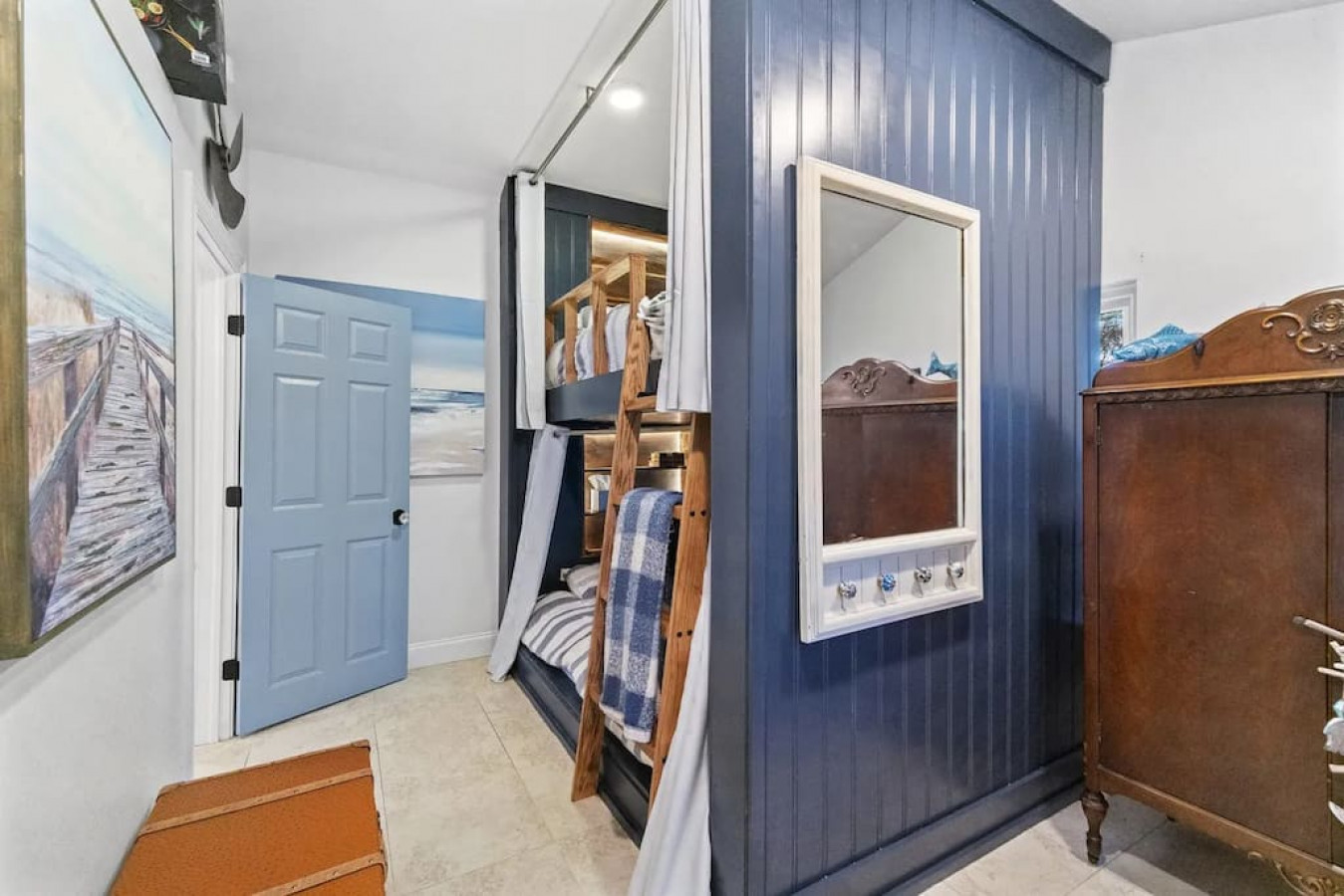 Margate Home w/ Large Outdoor Kitchen 5